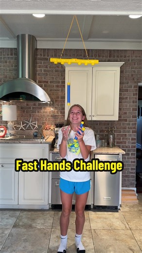 Who has the fastest hands??👀 #gameswithfriends #familyfun #familygamenight #quickhands