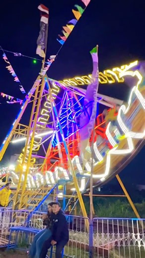 Kora kora melayang 🎡