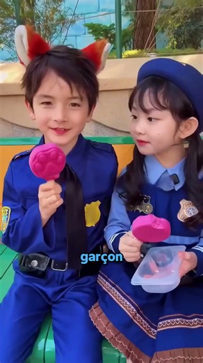 La Fille Timide Découvre Un Garçon Qui Lui Ressemble Jusqu'À Ce Que 😀