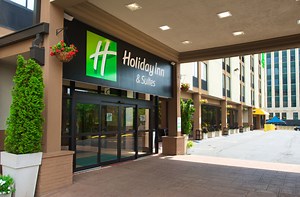 Holiday Inn Chicago-Downtown- First Class Chicago, IL Hotels- GDS Reservation Codes: Travel Weekly