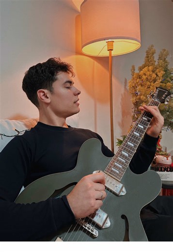 Easy Guitar Tabs for Jingle Bells Rock