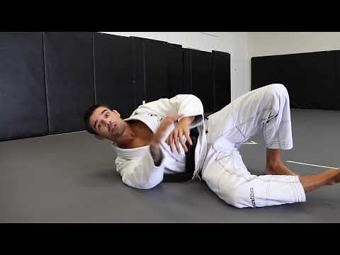 How To Do A Proper BJJ Shoulder Roll