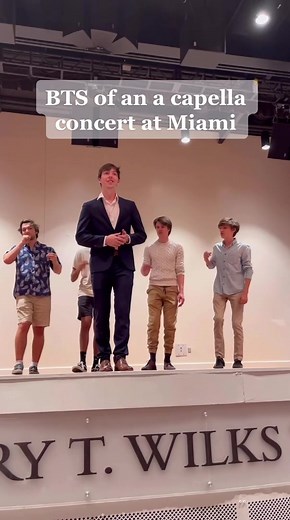 One of our five a cappella groups 🎶 #miamiuniversity #miamioh #miamiu #miami #college #studentlife #acappella #collegeacappella #acappellagroup