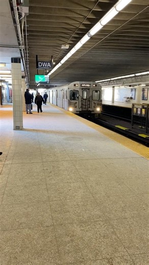TTC T1 5071 arrives at Victoria Park station #ttc #subwaytrain #torontosubway