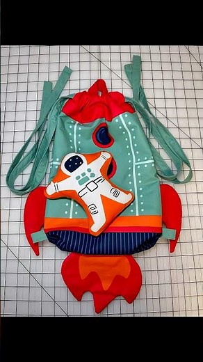 Making 321 Blast Off Backpack 🎒 by Stacy Iest Hsu for fun #sewing #quiltinglove #trendynotspendy