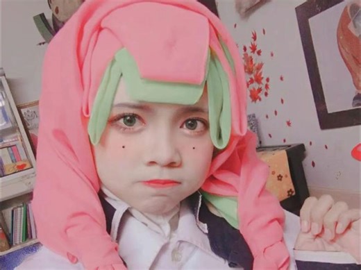 戴着镣铐的cosplay