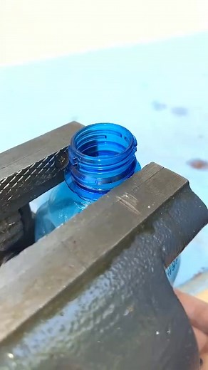 Great Life Hack for Your Doors! How to Make DIY Door Latch. Easy hacks to do at home. Homemade Tips and tricks #diy #doors #lifehacks #tricks #tips #howtomake | Joao Knight | Facebook