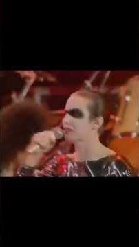 Queen and David Bowie, Annie Lennox - Under Pressure - Live
