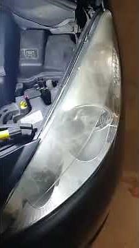 Comment nettoyer phare voiture