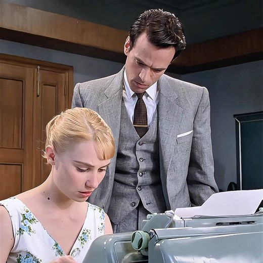 Girl Wins World Typing Championship in USA