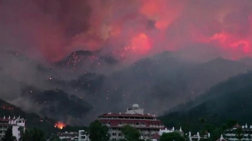 60 wildfires in Turkey kill 5 people and and force mass evacuations