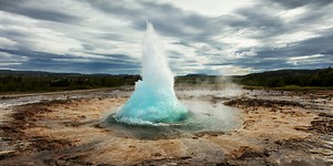 Dr. Pimple Popper's Latest Patient Is Eerily Calm As A Geyser Basically Erupts From His Shoulder