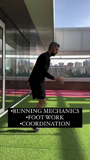⏳🔝 💥Running Mechanics 💥 Foot Work 💥Coordination ⚡️ This drill usually reduces your time of contact with the ground! A shorter ground contact time allows you to get faster and more efficient strides during your run. With quick footlifts, you can peak your running performance by contacting the ground more effectively. ⚡️This exercise teaches you the secrets of running like you're dancing. Maintaining quick and accurate placement of your feet will assist in improving your coordination and trans