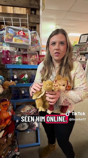 Thrifting for Monkeys: Amazing Finds Await!