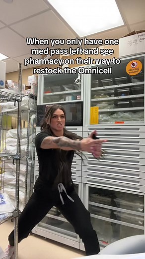 Please let me go first 😭 #nursetok #pharmacy #pharmacytech #nurseproblems #nurselife #medpass #omnicell #pyxis #hospitallife #onbreak
