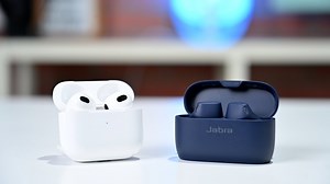Compared: Jabra Elite 4 Active vs AirPods vs AirPods Pro | AppleInsider