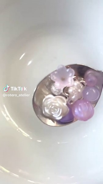 Personalized Keychains: Custom Beaded Designs for You