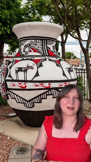 Day 119: Large Painted Pottery in Gallup, New Mexico #Route66 #Route66Centennial