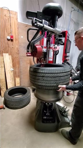 Hunter Revolution tire machine at Rummels Auto