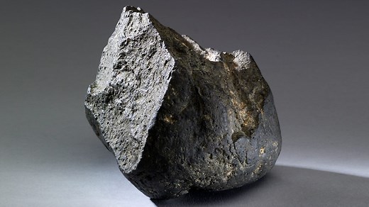 BBC Radio 4 - A History of the World in 100 Objects, Making Us Human (2,000,000 - 9000 BC), Olduvai Stone Chopping Tool