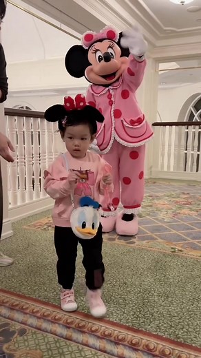Adorable Minnie Mouse In Pajama #minniemouse #disney #kids #goodnight | Minnie Mouse Disney