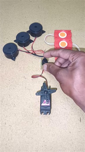 Turn on a Gear Motor Generator Powering Into 3 Buzzer and 3 LED strip light #dcmotor#shorts#tech