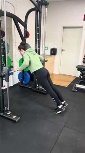 Smith machine push ups