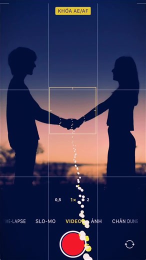 Video của KT-Music (@phuocloccover) với bản nhạc nhạc nền - Quỳnh bán 🍉 🍉🍉