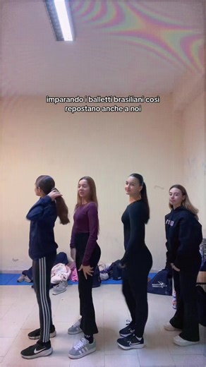 Imparando i Balletti Brasiliani: Un Viaggio di Divertimento