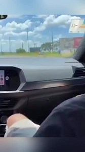 Pisa tudo mãe, vai mãe, chupa BMW, tomando pau de Volks. | Leilão de Carro