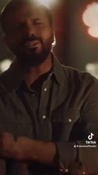 NEW SONG “TI HO TRADITA MA TI AMO” Breve inedito estratto dal mio nuovo disco. Testo e musica: A.Casaburi•G.Fiorellino Arrangiamenti: Davide Russo Regia: Luciano Filangieri | Alessio Official