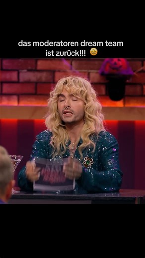 wetten dass die beiden das so fun machen werden?? ⭐🐭 📺 #LOLDE #LastOneLaughing 🍿 Last One Laughing, LOL DE, Last One Laughing Germany, Deutsche Comedy, Olaf Schubert, Kaulitz Brüder, Bill Kaulitz, Tom Kaulitz, Standup Comedy, deutsche stand up comedy, stand up comedian | Amazon Prime Video