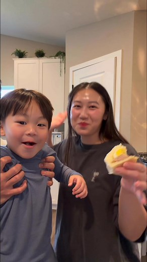 Baby Vizion is my #1 fan! He loves to eat Salapao! ☺️ | PRESTIN