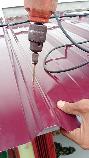 technique for installing roof nails #constructionworker #builder #americanbuilder #maltabuilder | Tool Jack