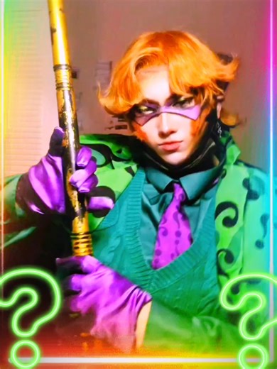 The Riddler will be live tonight! 7PM CT 8pm EST 🧩🧩🧩🧩🧩🧩🧩 #batman #theriddler #riddler #riddlercosplay #theriddlercosplay