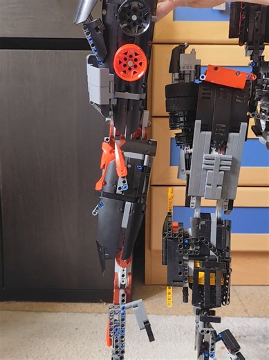 Tri-Titan 90%: Ultimate LEGO Mech Showcase