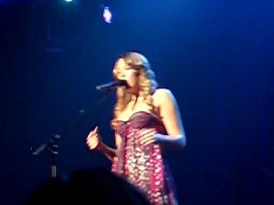 Colbie Caillat- Beast of Burden cover rolling stones