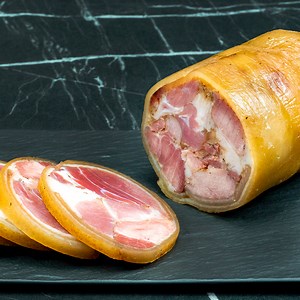 Cook your own ham! Stop buying cold cuts! Ingredients: pork ham hock: 1 pc nitrite salt: 50 g (1.8 oz) chili flakes: 5 g (0.2 oz) garlic powder: 5 g (0.2 oz) black pepper: 3 g (0.1 oz) nutmeg: 2 g (0.1 oz) | Cookrate