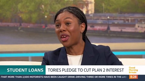 Martin Lewis gatecrashes Kemi Badenoch interview on student debt