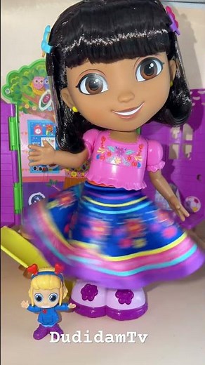 Dora the explorer with Mia