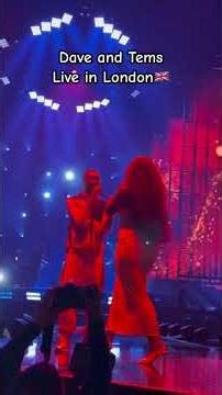 Dave and Tems performs 'RAINDANCE' in London 🇬🇧❤️ #dave #tems #concert #trending #shorts #fyp