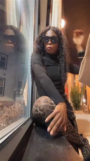 Mrs Icreate media on Instagram: "It’s okay to invest in yourself. It’s okay to level up. It’s okay to set boundaries. That’s not selfish — that’s growth. Don’t feel bad for doing what’s best for you. The people who truly want to see you win will celebrate your growth. The ones who only pretended? Time will reveal them. Like Jadakiss said, “What’s good for you ain’t always good for them.” This is your sign — keep going. Love changes. Life changes. And sometimes, best friends become strangers. Gro