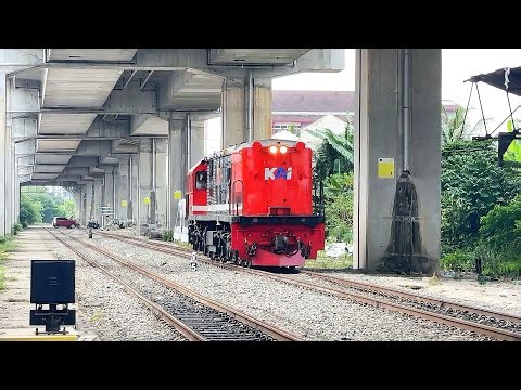 FINALLY THE RnB LOCOMOTIVE IS OUT OF BY! The Ex-Division 3 Locomotive Has Been Delivered to the M...