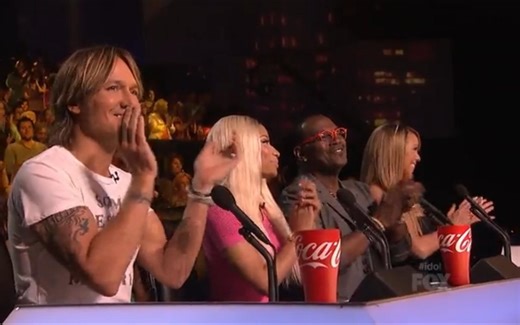 【美国偶像】致敬披头士乐队，美国偶像12季9强男选手大合唱