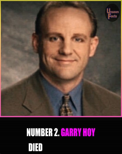 Remembering Garry Hoy, who died in 1993 after falling from his office while proving a window's strength. #reels #garryhoy #strange #unusual #deaths | Unseen Facts Compilations