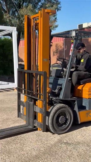 Lot 180A - TOYOTA FORKLIFT