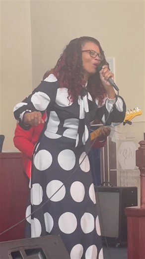 Glory Gathering….she’ll be in the building saints opening the service a lil sumthin like this… | Londa Lesson | Facebook