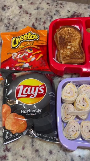 274K views · 2.2K reactions | Lunch box inspo …. #elementaryschool #kidslunchideas #lunchboxideas #momlife #lunchboxinspo #lunchesforkids #kidslunchbox #bentobox #bento #lunchinspo #schoollunch #lunchesforkids | Staten Party of 7 | Facebook