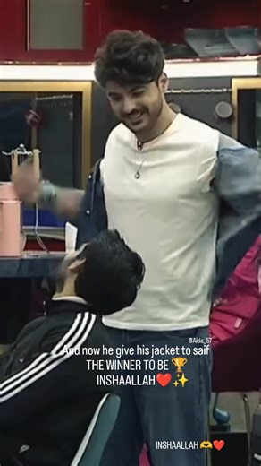 Aida_57_ on Instagram: "🔥 @isaifalikhan @junaidniaziofficial @ii_lmk10 @ihishamusmankhan #saifalikhan #tamashaseason4 #reelsviral #instadaily"