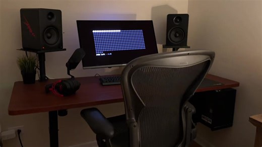 😝 #oled #pcsetup #minimalistsetup #minimalist | Pc Setup